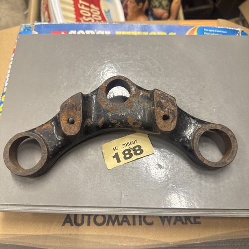 Norton dominator top yoke - norton,
