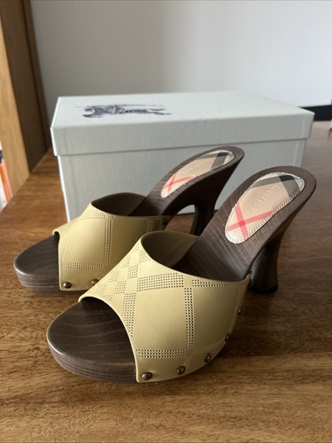 Burberry leather heeled potter - burberry,
