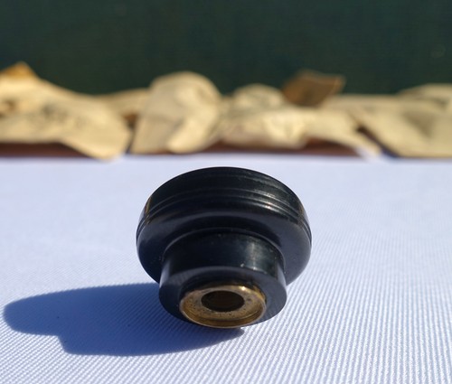 Vintage hallicrafters knobs - vintage,