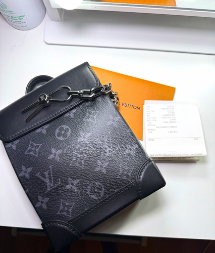 Louis vuitton monogram - louis,