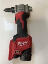 Milwaukee M12 BPRT  12v Cordless Rivet Gun  & 2Ah BATTERY. FREE P&P