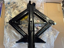 NEW GENUINE FORD FIESTA MK7