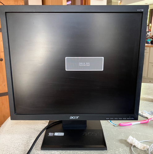 Acer lcd monitor v173 - 17",