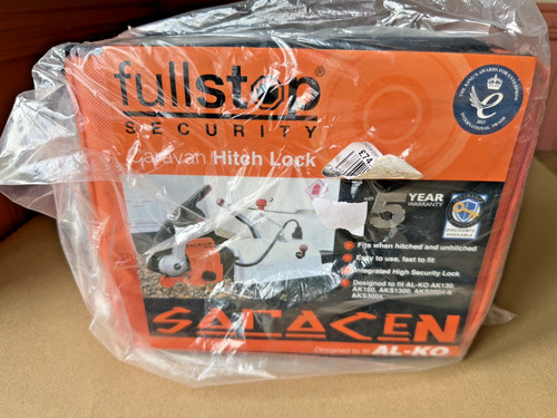 Caravan saracen hitch - caravan, lock