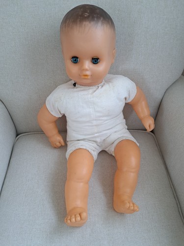 Doll vintage 1990 - 1990's, baby