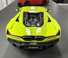 MAISTO 1:18 Scale - Lamborghini Revuelto in Green Diecast Model Car