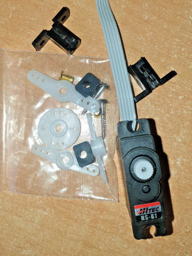 Hitec servo 81 - servo, micro