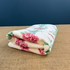 VINTAGE RETRO 1970s FLUFFY