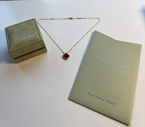 Van cleef arpels alhambra - van,