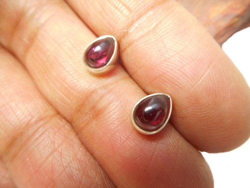 Teardrop red garnet - teardrop, gemstone