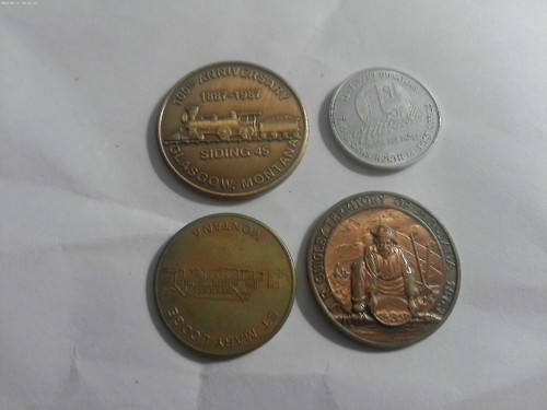 Old assorted tokens medal - old,