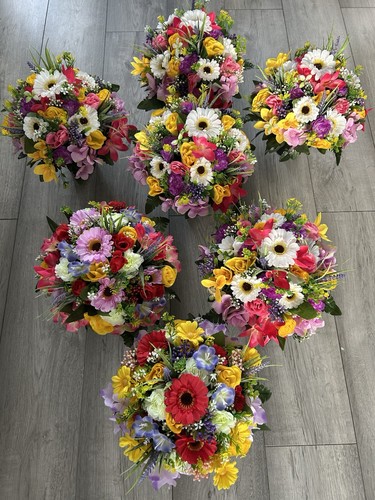 Mixed flowers grave - grave, pot