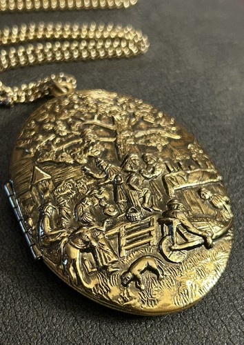 Vintage locket necklace revlon - vintage,
