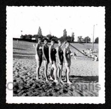 5 LADIES GIRLFRIENDS SEXY