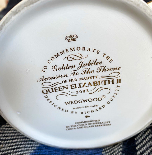 Wedgwood ceramic queen - wedgwood,