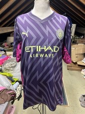Manchester City Goalkeeper Football Shirt 2023-24