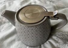 Cha & Co Tea Pot with Removable infuser, Grey Geometric Pattern, 1pt