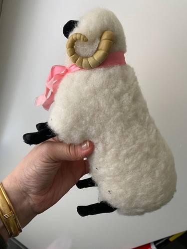 Vintage real wool - real, ram