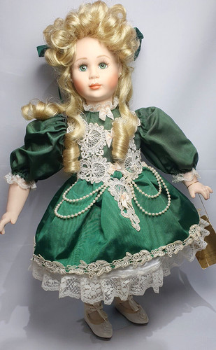Porcelain doll melody - porcelain, (964)