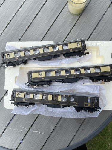 Hornby pullman coaches made - hornby,