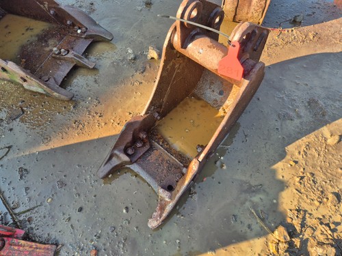 300mm excavator digging - excavator, bucket