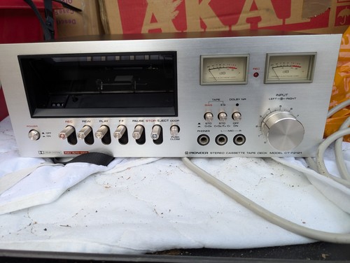 Pioneer f2121 cassette deck - ct-f2121,