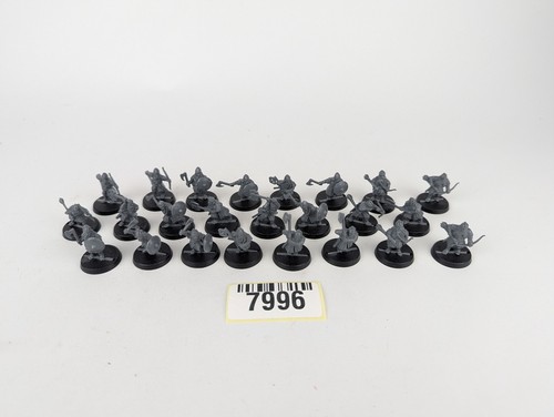 Dwarf warriors middle - middle, earth