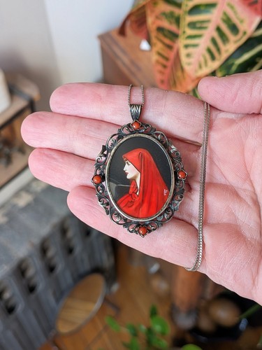Antique 800 silver hand - 800,