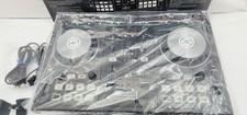 Native Instruments Traktor Kontrol S2 Pro DJ Controller 4-Deck sound device