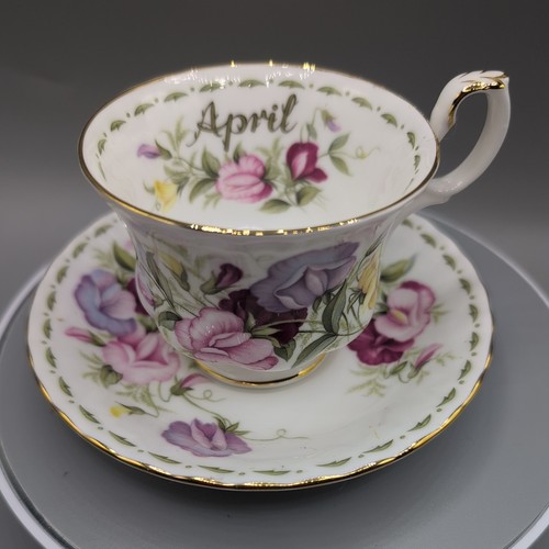 Vintage royal albert flower - royal,