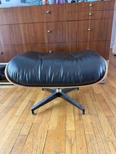 Eames Lounge Chair Ottoman