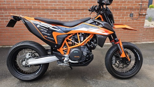 Ktm 690 smc - r, only