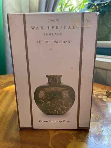Wax lyrical green shimmer - lyrical,