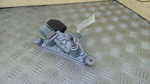 Toyota yaris rear windcreen - yaris,