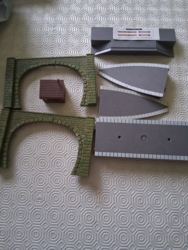 Hornby railway platform - hornby, &