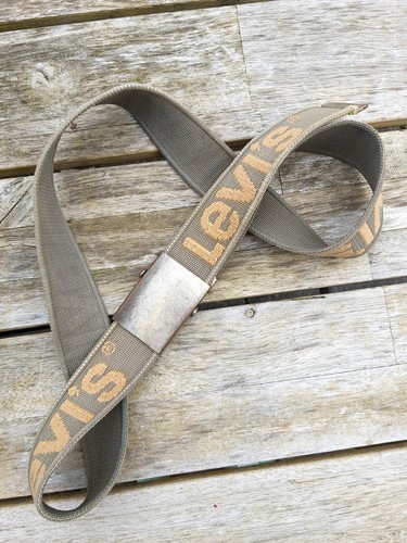 Pre loved khaki levi - khaki, levi's