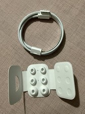 Apple EarPods Pro Pads and Usb