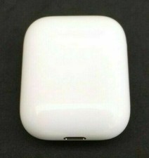 Apple AirPods 2nd Gen Charging