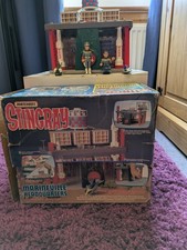 Matchbox Stingray Marineville Headquarters.X 4 Figure Pack