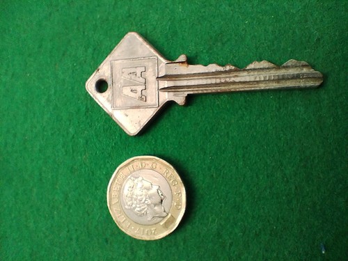 Vtg phone box key - box,