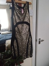 Lipsy Women's Sequinned Gold