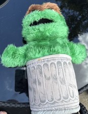 Playskool Sesame Street  ‘Oscar the Grouch’ Plush Toy Hang Puppet 