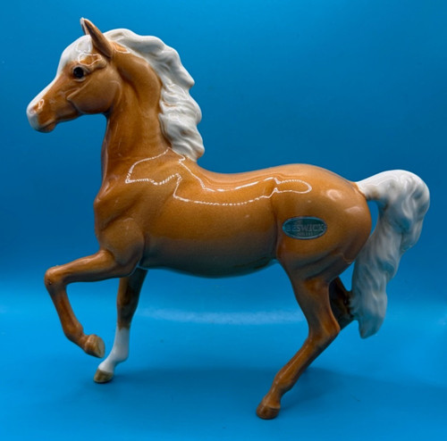 Beswick horse pony - horse, prancing