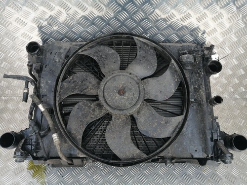 Mercedes class radiator - mercedes, c