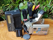 62844 Sony DCR-TRV10 Camcorder