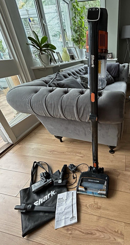 Shark cordless bagless stick - bagless,
