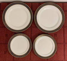 4 Soho Pottery Ltd Solian Ware Plates, App 2 X 10” & 2 X 8”