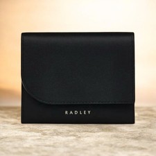 Radley Pockets Small Black Leather 6 Card Trifold Purse 110751