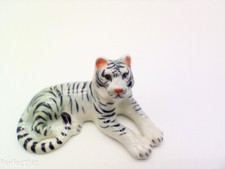 White siberian Tiger ceramics