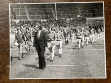 1976/77 Scarborough FC vs Dagenham FC FA Trophy Final Wembley Press Photo.